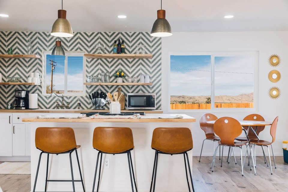 Island seating and indoor dining space