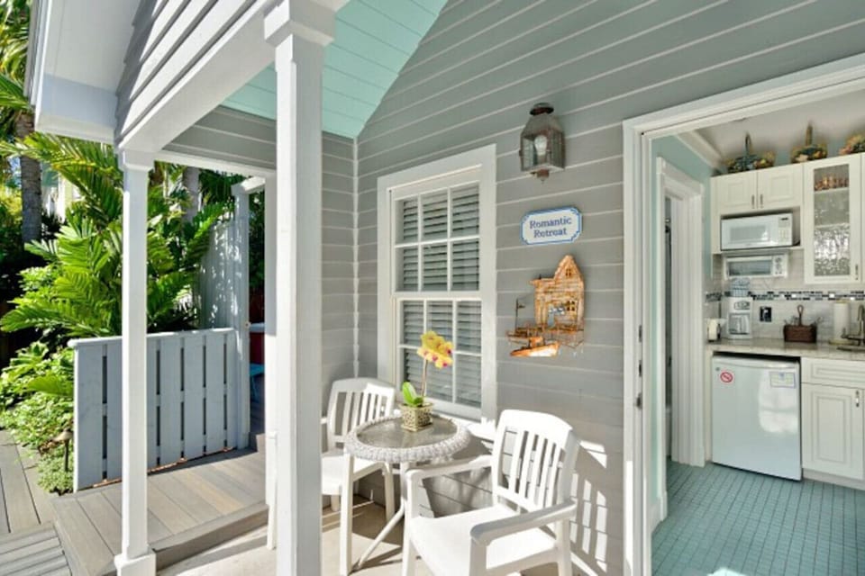 Looking in front door, your front porch to enjoy your coffee and beverages.  This unit is also handicapped accessible.