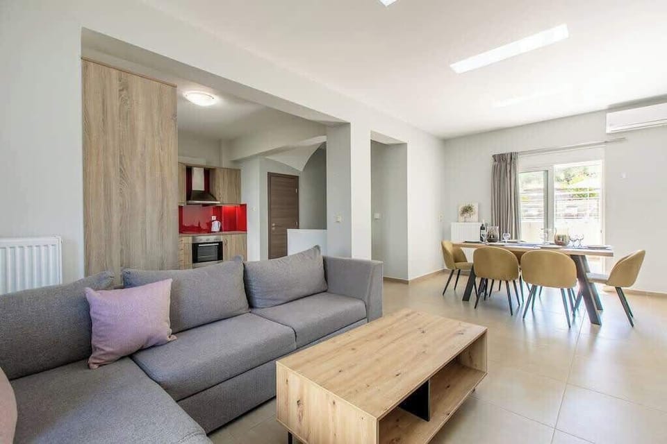 Inviting Space for Relaxation and Meals