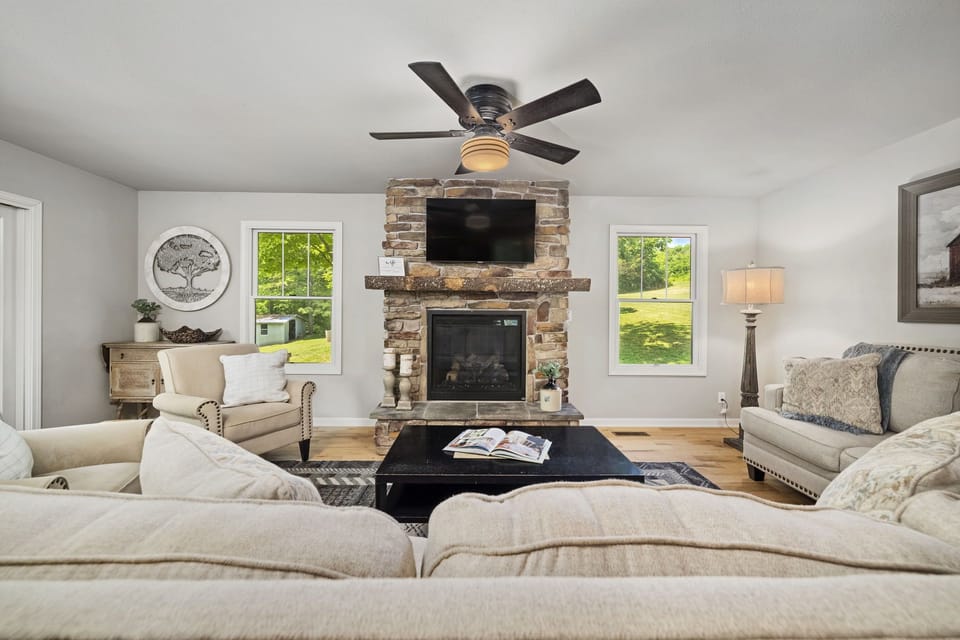 Plenty of seating in Living Room