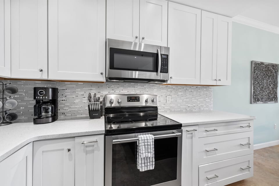 Array_515Tops'lBeachBlvd#612-16