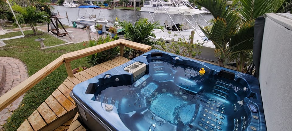 Jacuzzi - Canal-front private jacuzzi with view, Cocoa Beach, FL