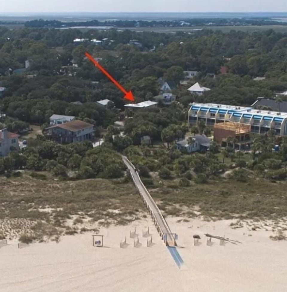 Location of home & beach!