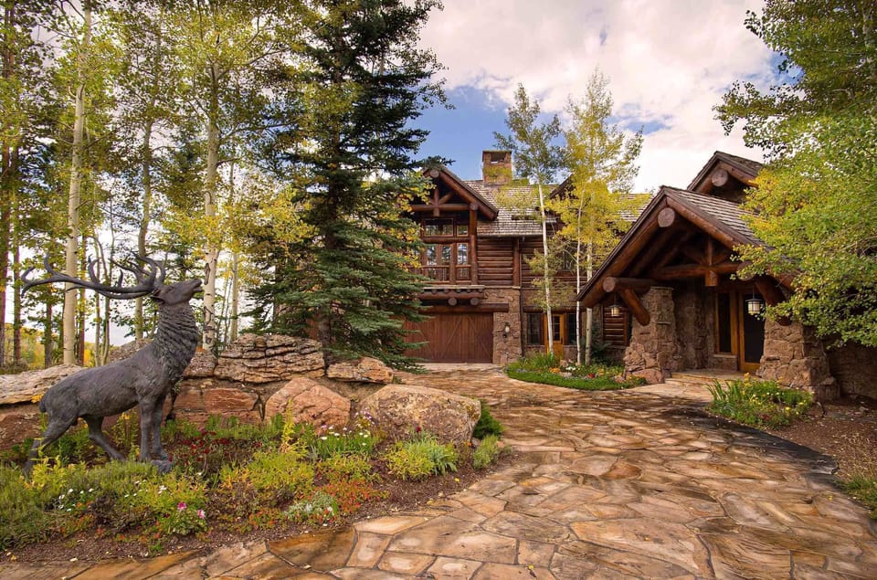 3380-Daybreak-Ridge-Exterior1