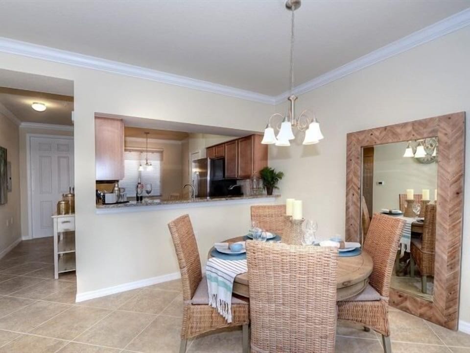 Treviso Bay Luxury Resort Condo 2/2 (234)
