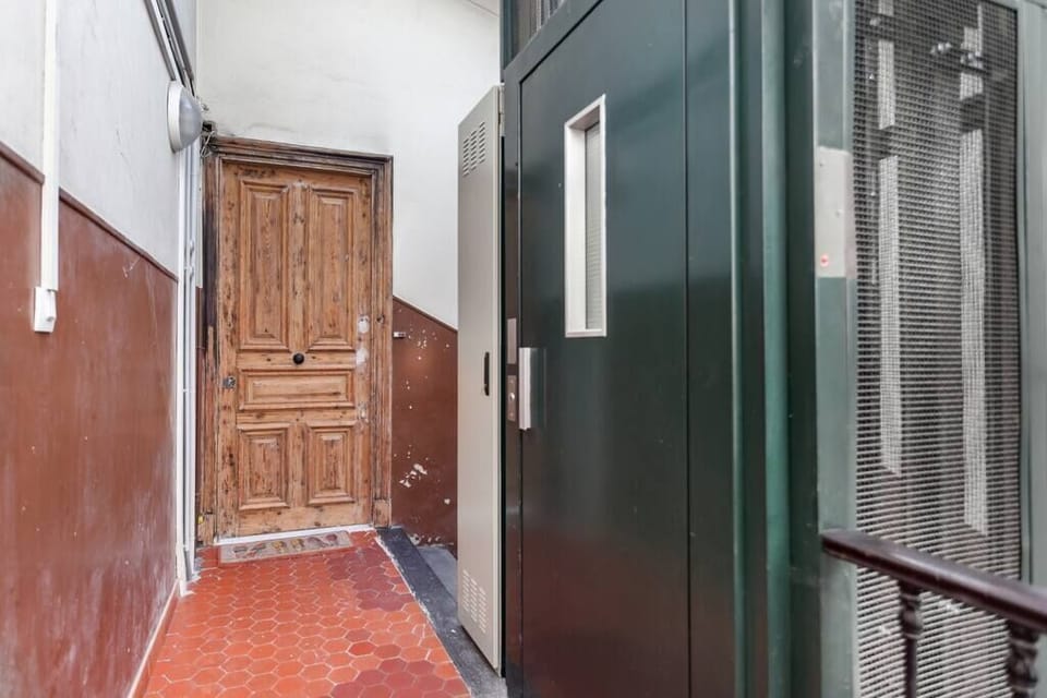 Entrance to the apartment