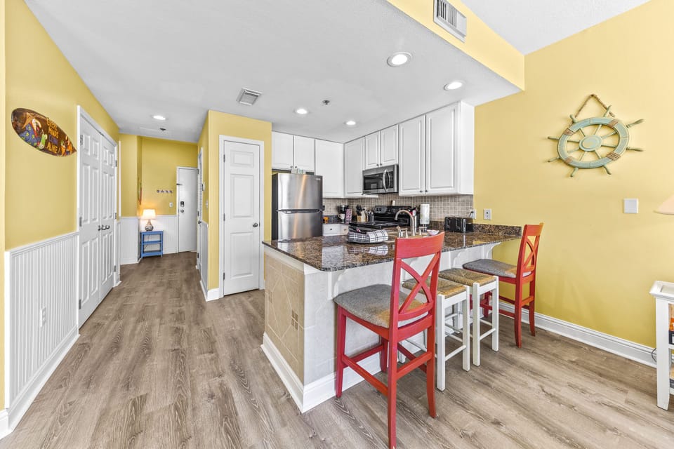 Pull up a seat to the bar to enjoy a home-cooked meal or excellent takeout 