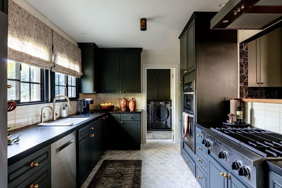 Kitchen w/Viking Refrigerator & Freezer, Bosch dishwasher, KitchenAid stove