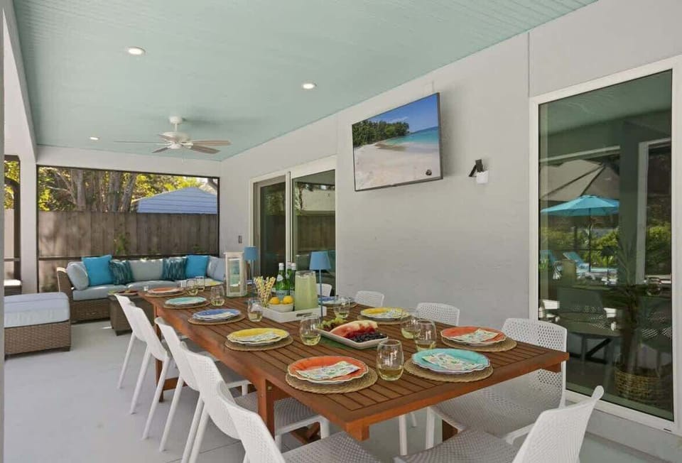 Beautiful Teak Dining Room Table with Seating for 12