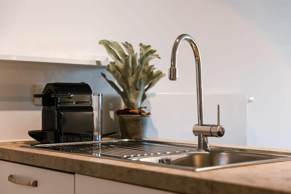 Fully equipped open kitchen