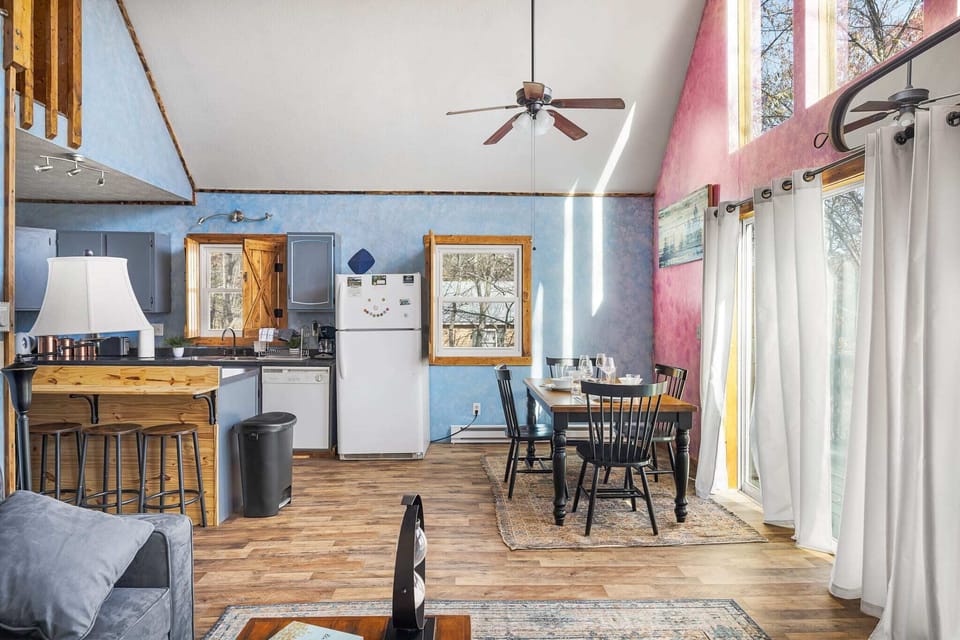 Bright and sunny great room