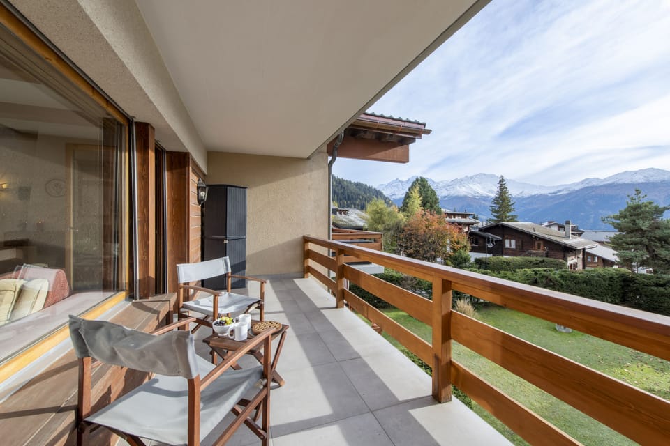 Clover Verbier balcony