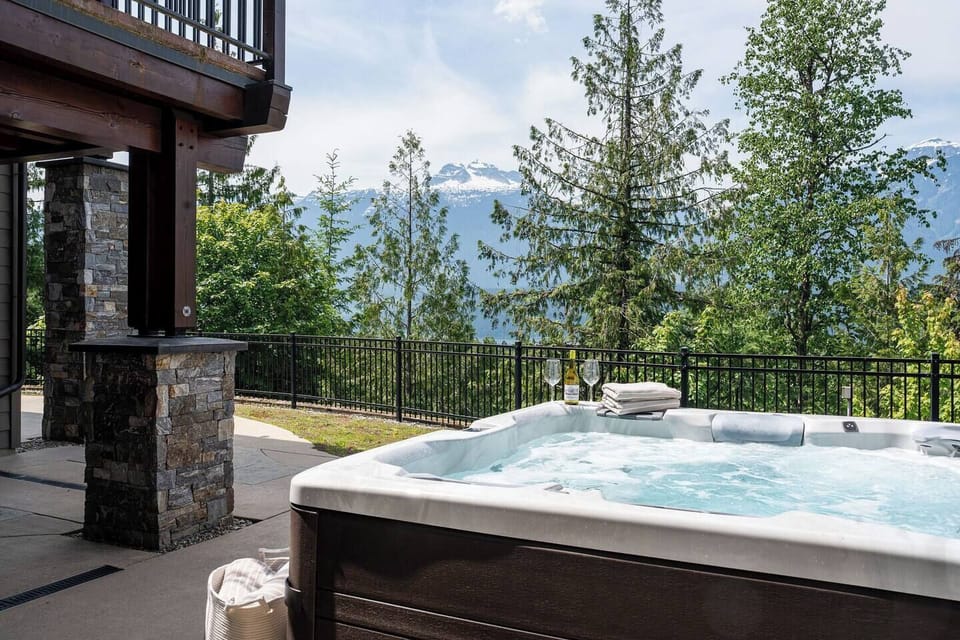 Hot tub