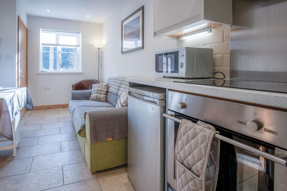 Tor Bay Cottage - 1 Bedroom - Parkmill (3999)