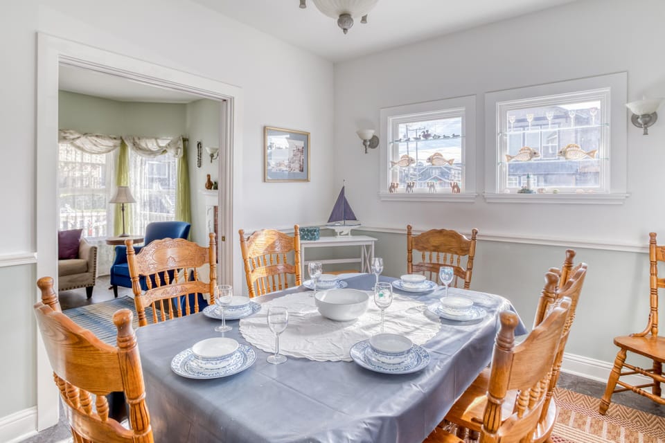 Dining with cutlery