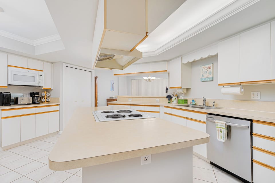 Sprawling island with a stove