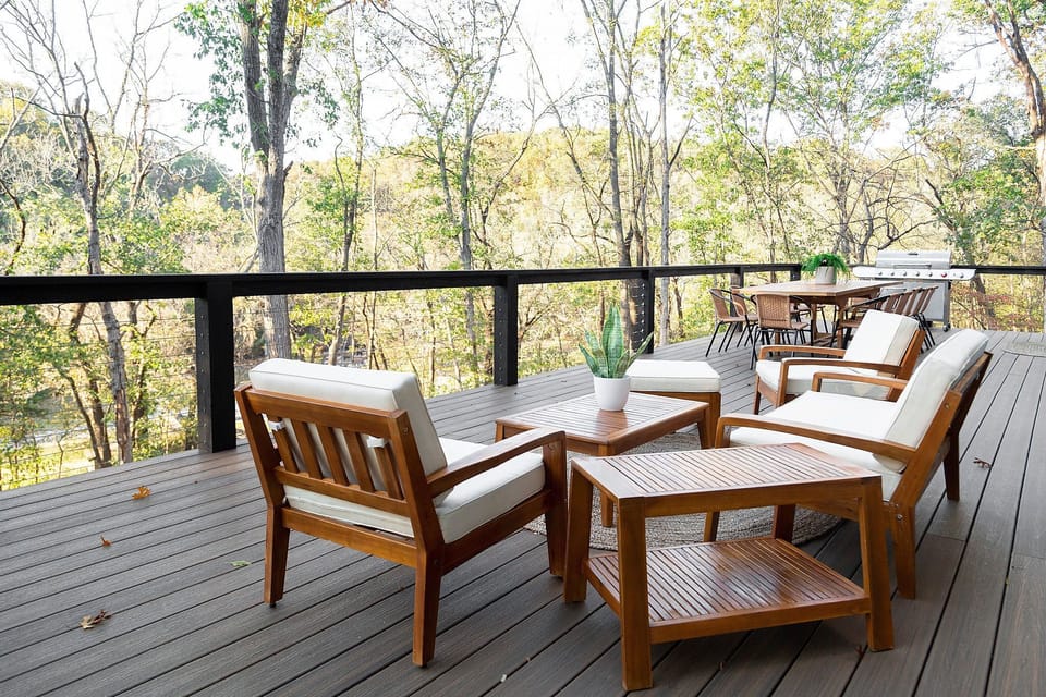Sitting area on the upstairs deck. 