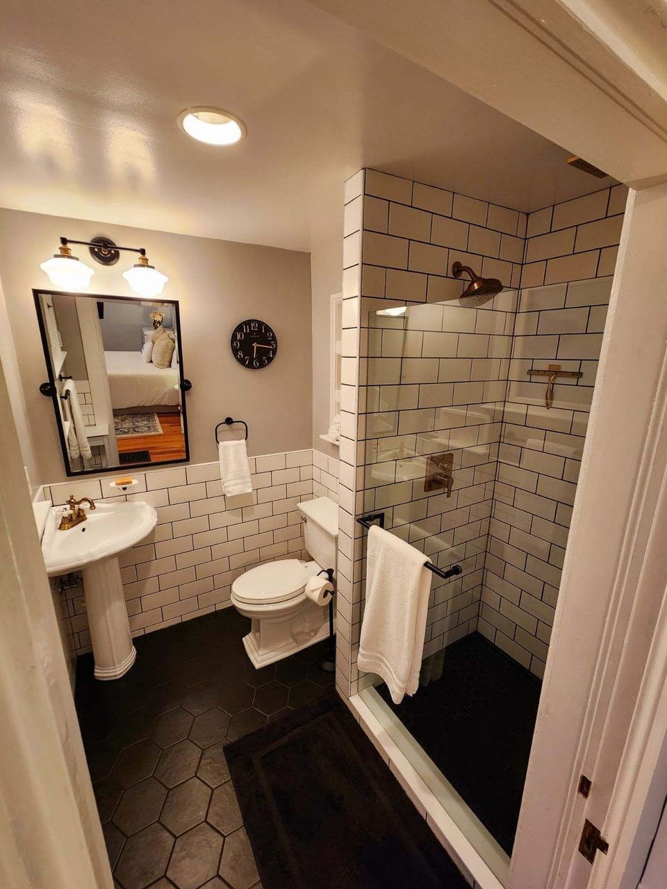 Heated tile floors.