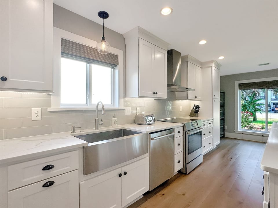 Kitchen with Farm Sink, 405 Palm Blvd, Isle of Palms, SC | IOP Escapes