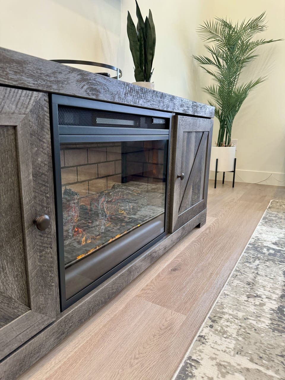 Gas fireplace