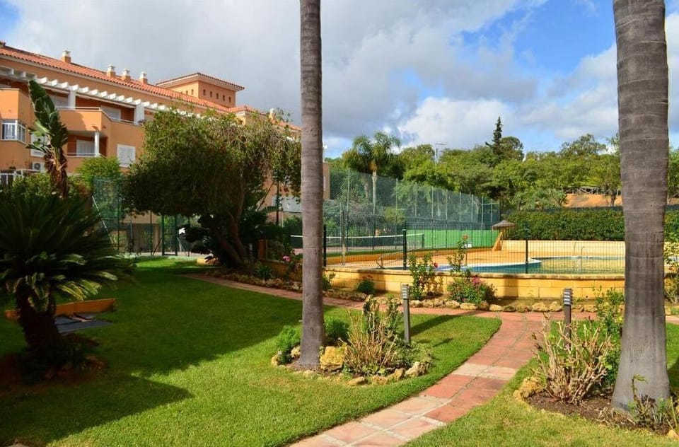 Sport court