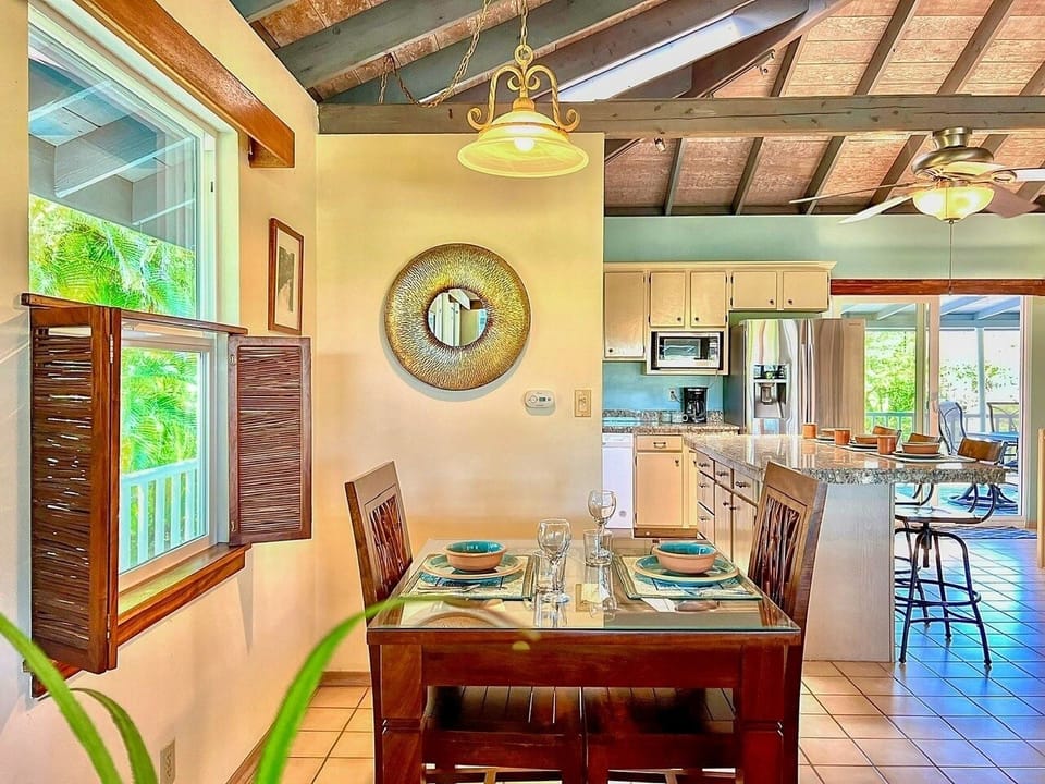 Indoor dining area, breakfast bar