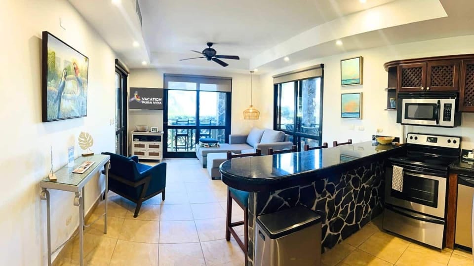 Kitchen / Lounge Room