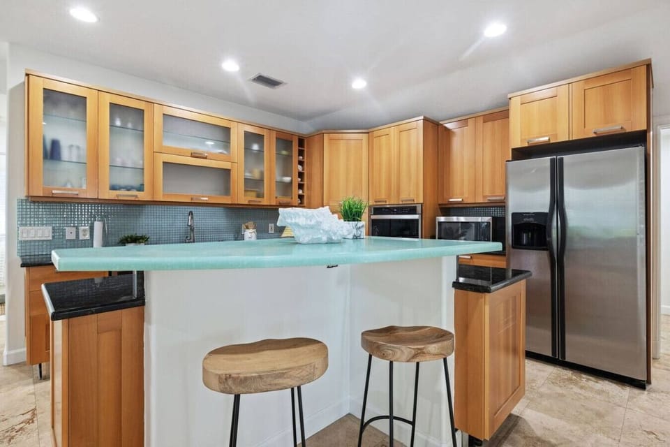breakfast bar
