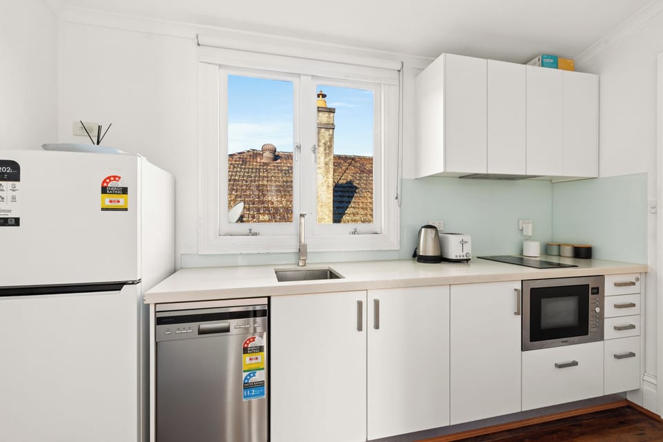 Prepare everything from a quick breakfast to a casual dinner in the well-equipped kitchen, thoughtfully designed to make self-catered stays simple and convenient.
