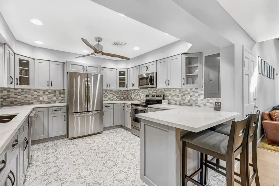 Fully Stocked kitchen