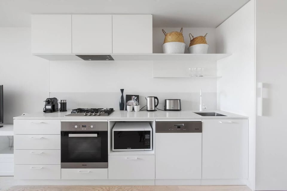Make use of the snug kitchen facilities with oven, microwave, stove, dishwasher and Nespresso machine