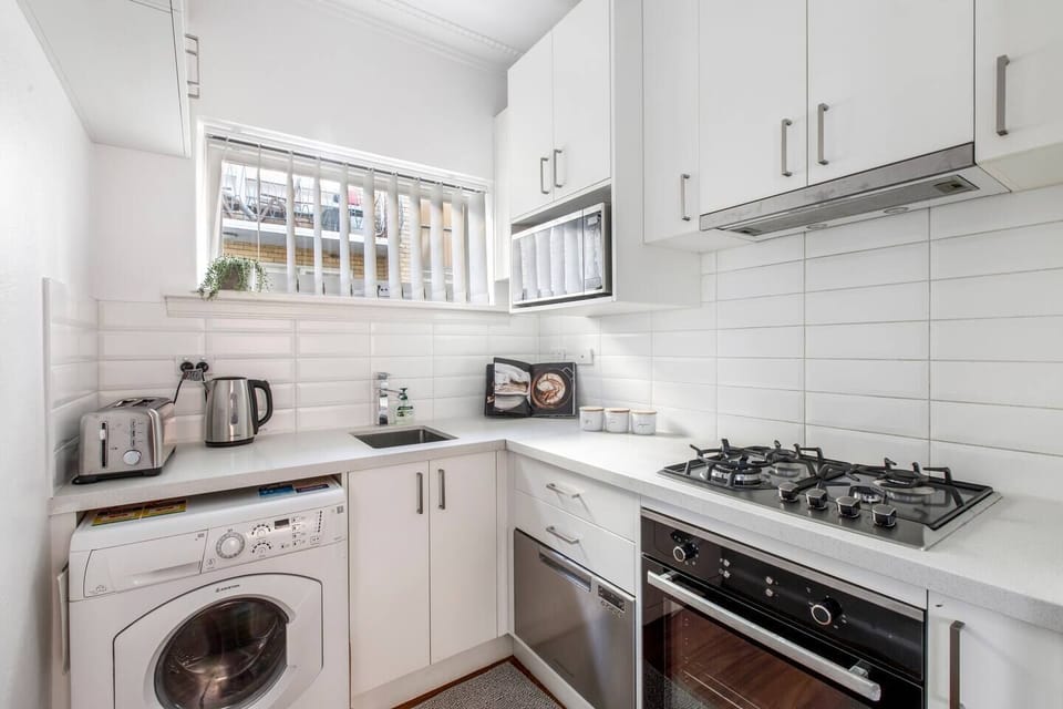 The fully equipped kitchen has all you need to cook up some fresh produce from the local grocer, and also includes a washer/dryer.
