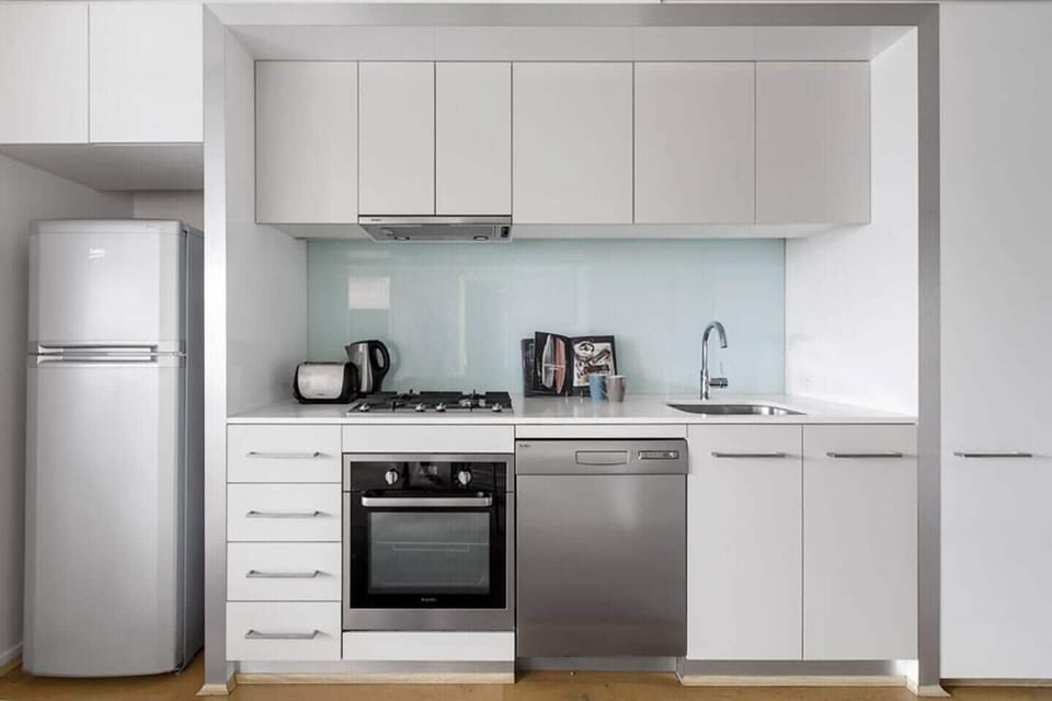 The kitchen has all you need to prepare you own meals when you're not out and about sampling the local eateries 
