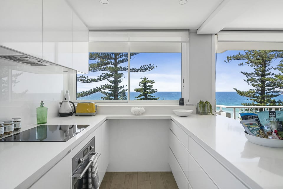 Well equipped kitchen with quality appliances