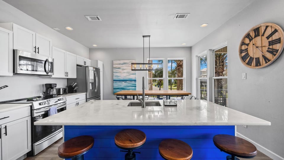 Perky Pelican Kitchen