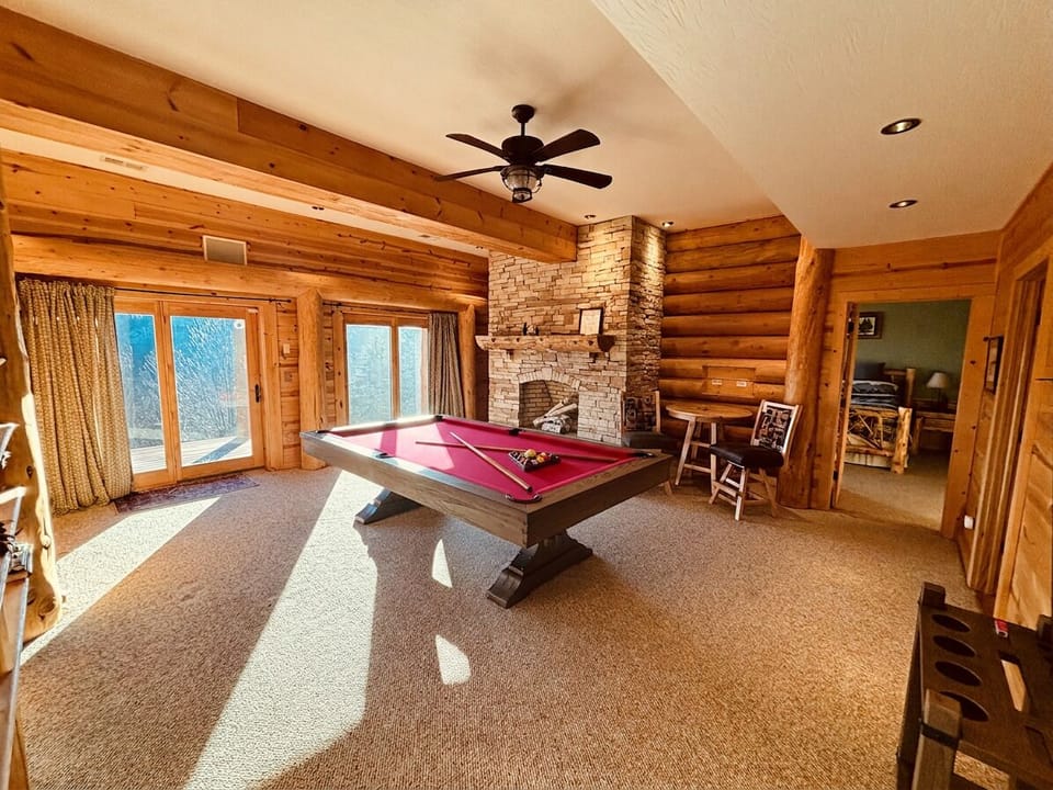 Lower Level Game Room w/ Pool Table