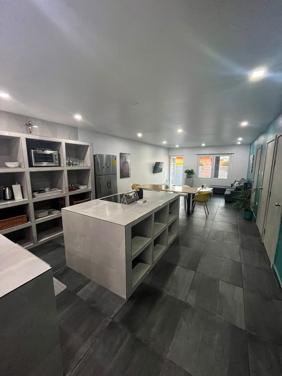 Modern kitchen with all necesary items.