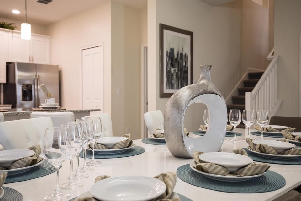 DiningDetail