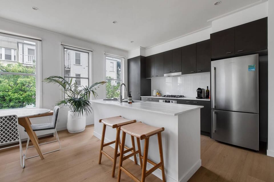 The kitchen offers everything you need for a quiet, homely stay including a gas stovetop.
