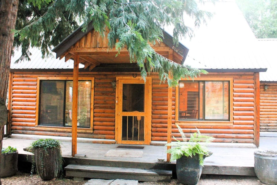 The Aspen Escape presented by Shaver Lake Cabins