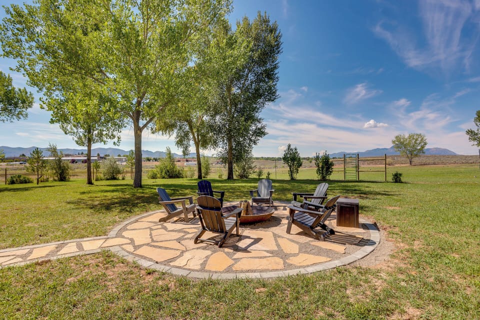 Cortez Vacation Rental | 2BR | 2.5BA | Half Step Required | 1,800 Sq Ft