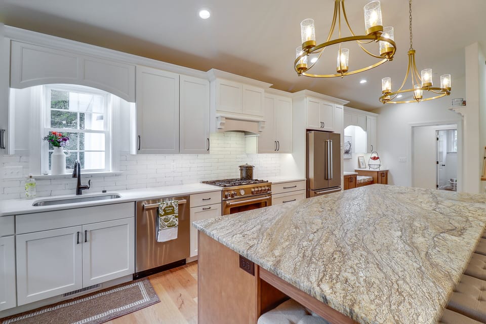 Kitchen | Dishwasher | 1st Floor