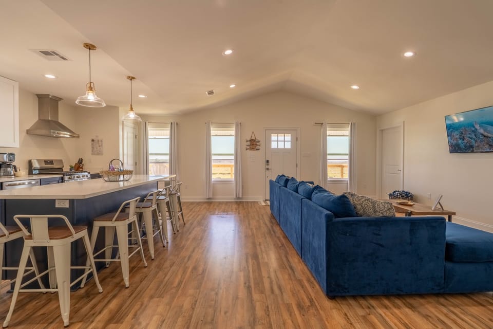 Wide open living/kitchen area