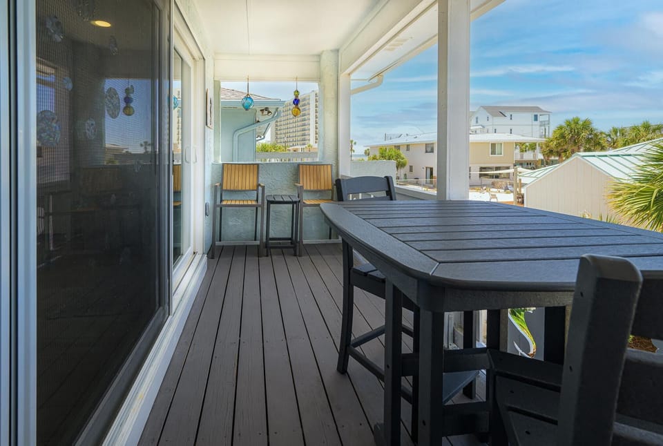 Sneak peaks of the beach/gulf from the back balcony.