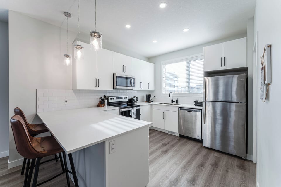 Full kitchen