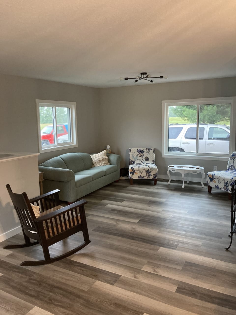 Living room sleeper sofa & plenty of seating. 