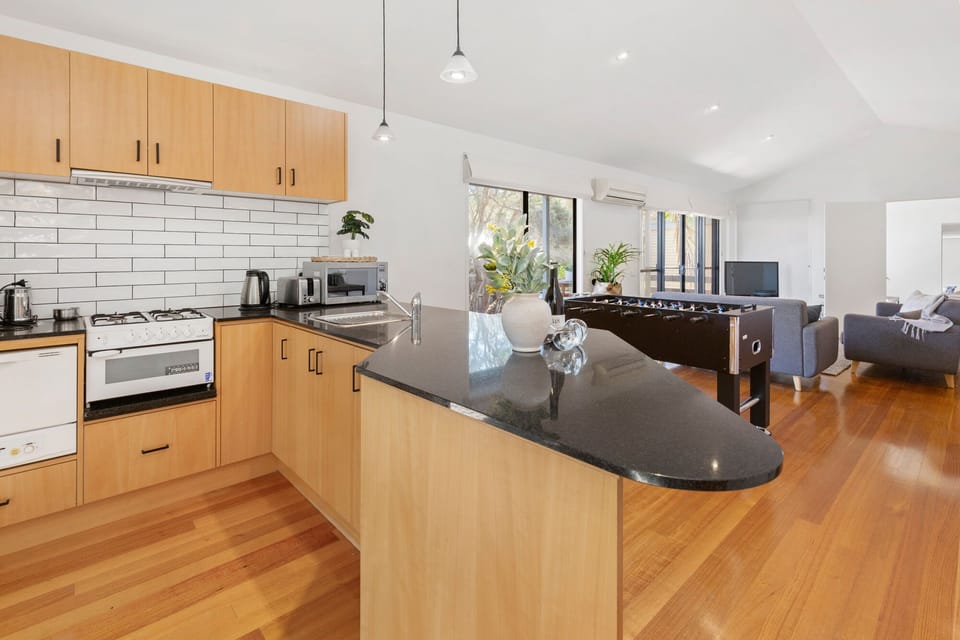 Second Kitchen 