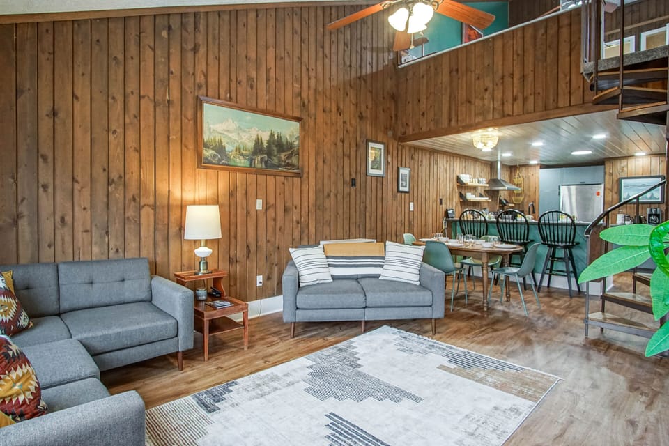 Living room, the fireplace in this unit is inoperable
