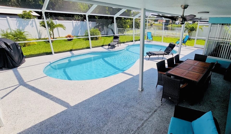 Pool deck