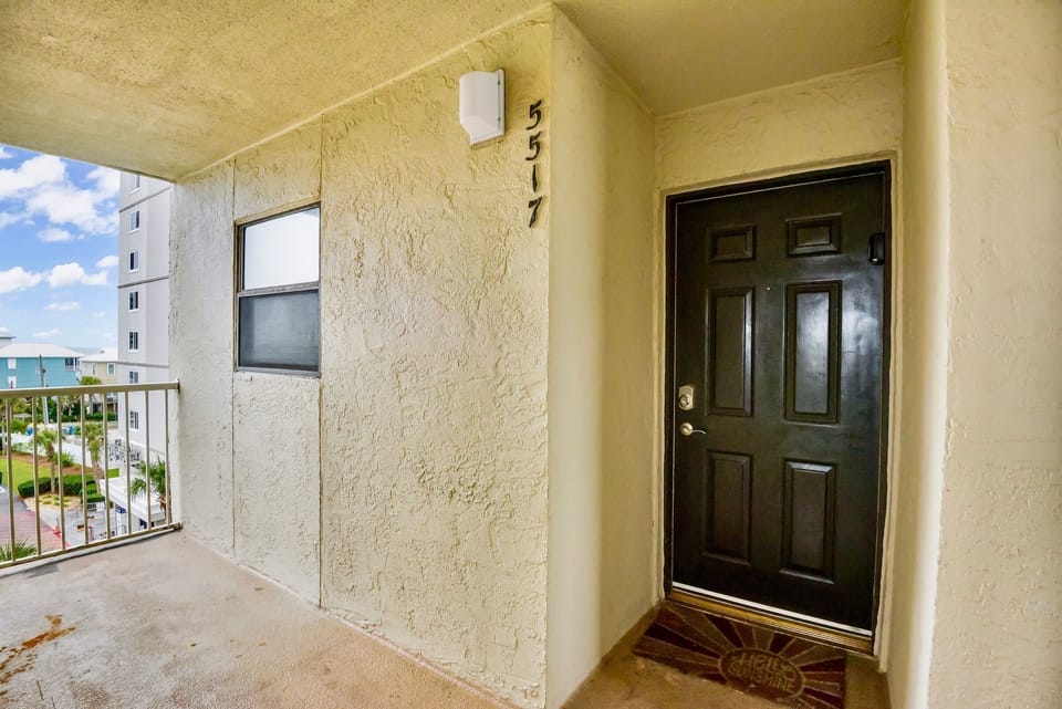 Front Entry Area